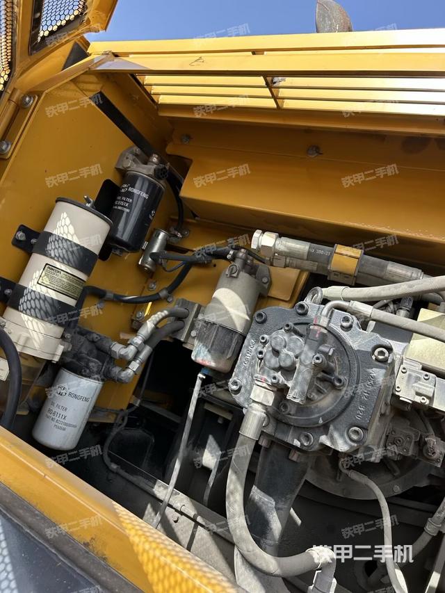 液压泵室（大件舱室）