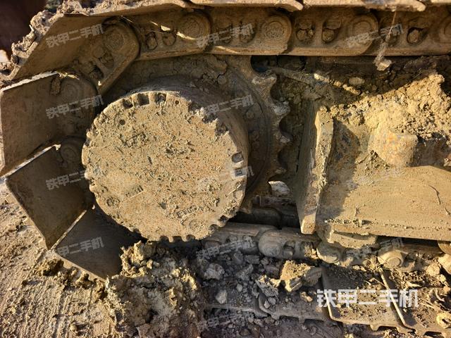 右侧履带整体（行走机构）