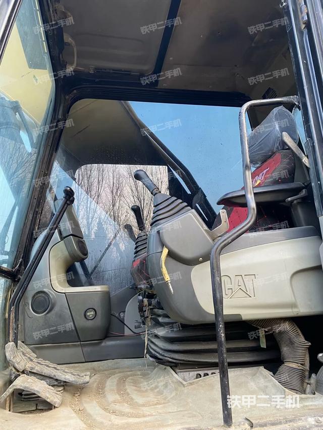 驾驶室整体（整机外观）