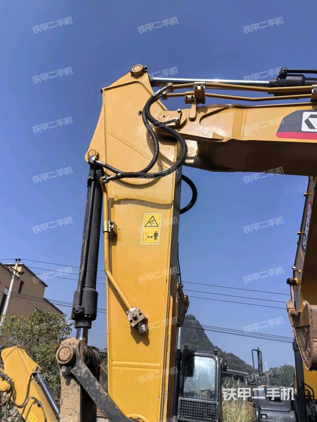 大臂整体 右侧（工作和回转装置）