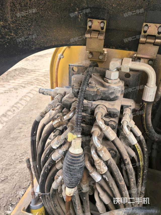 液压泵室（大件舱室）