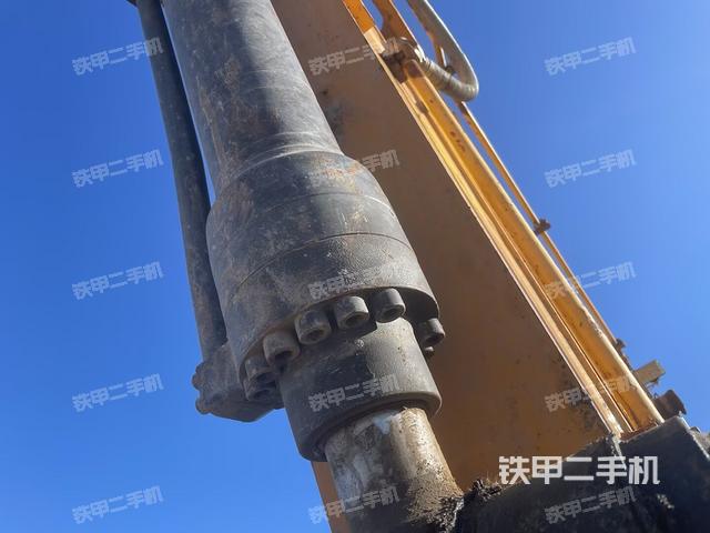 大臂整体 右侧（工作和回转装置）