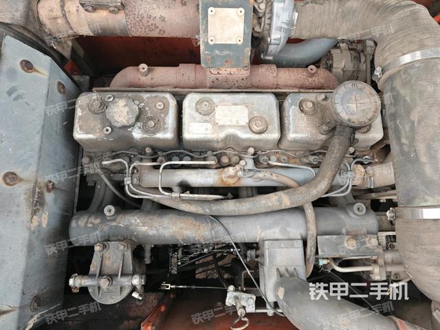 气门室盖螺丝特写（上车部件）