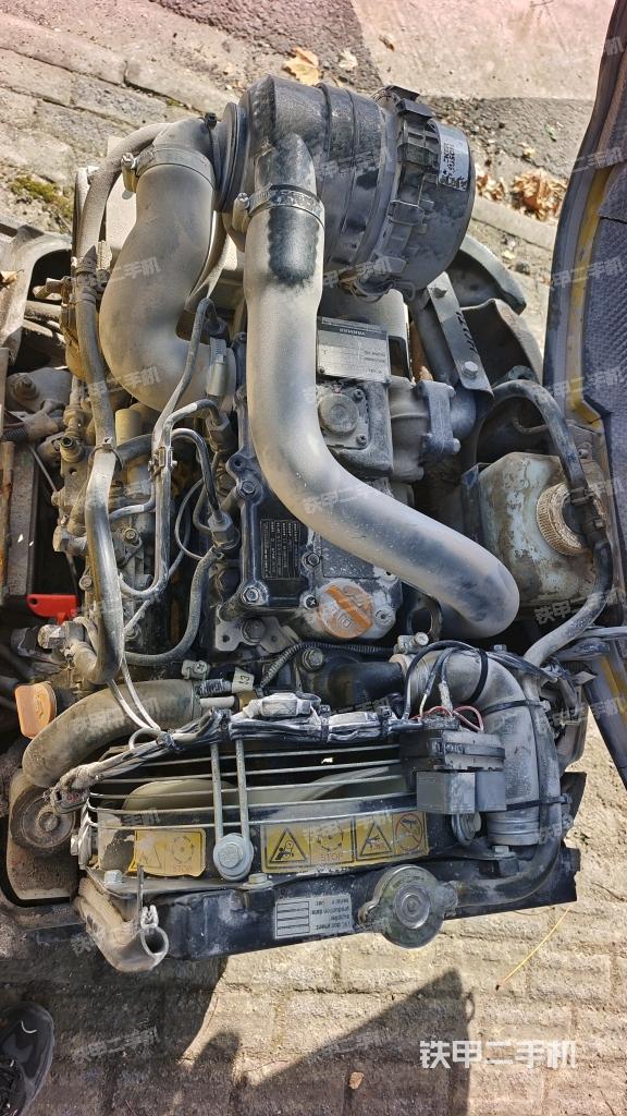 发动机室（上车部件）