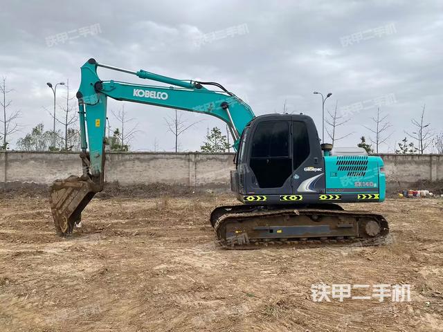 神钢SK140LC-8挖掘机