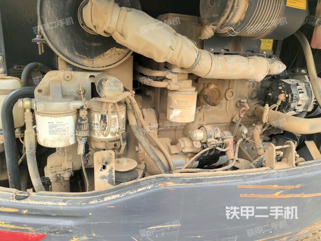 发动机室（上车部件）