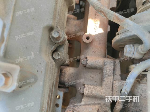 气门室盖螺丝特写（上车部件）