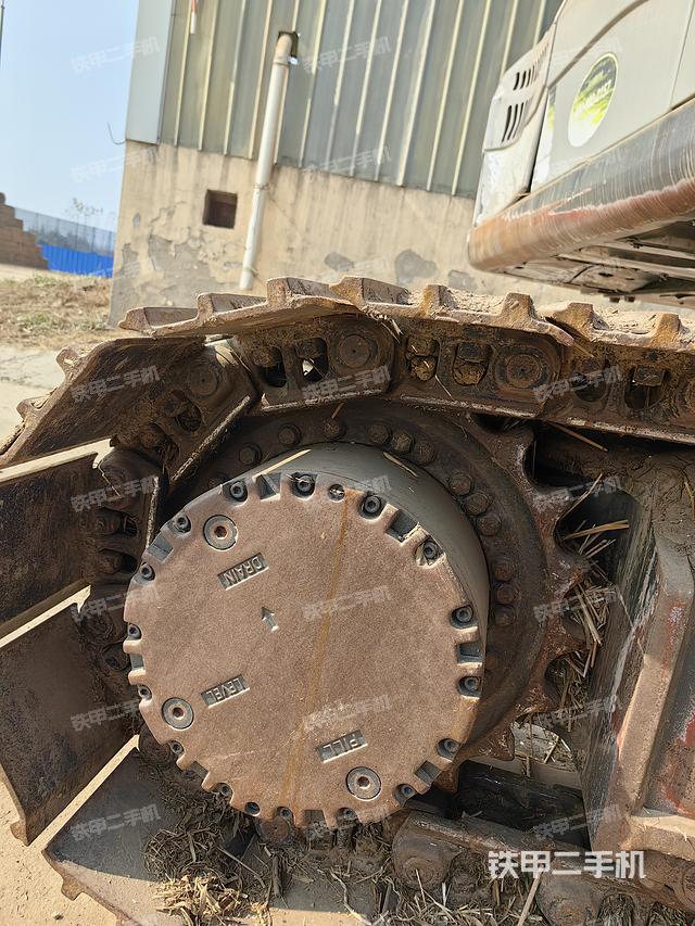 单侧履带整体（整机外观）