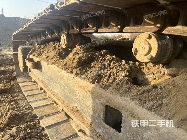 单侧履带整体（整机外观）