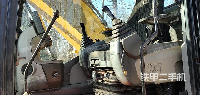 驾驶室整体（整机外观）