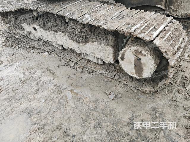 左侧履带整体 （行走机构）