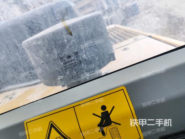 右侧玻璃角标（驾驶室部分）