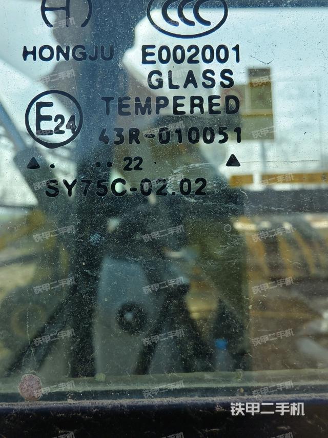 左后方玻璃角标（驾驶室部分）