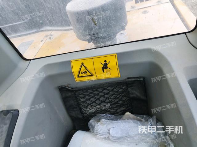 驾驶室左前45度（驾驶室部分）