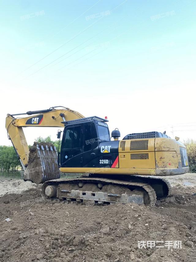卡特彼勒326D2液压挖掘机