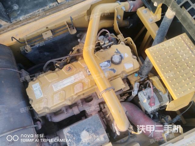 气门室盖螺丝特写（上车部件）