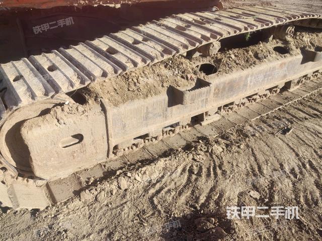 单侧履带整体（整机外观）