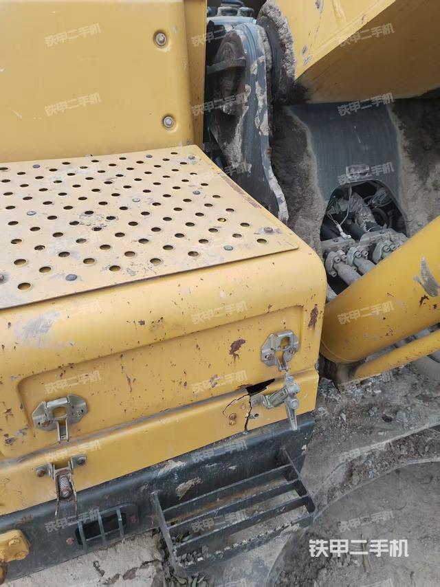 大臂根部 斜视（工作和回转装置）