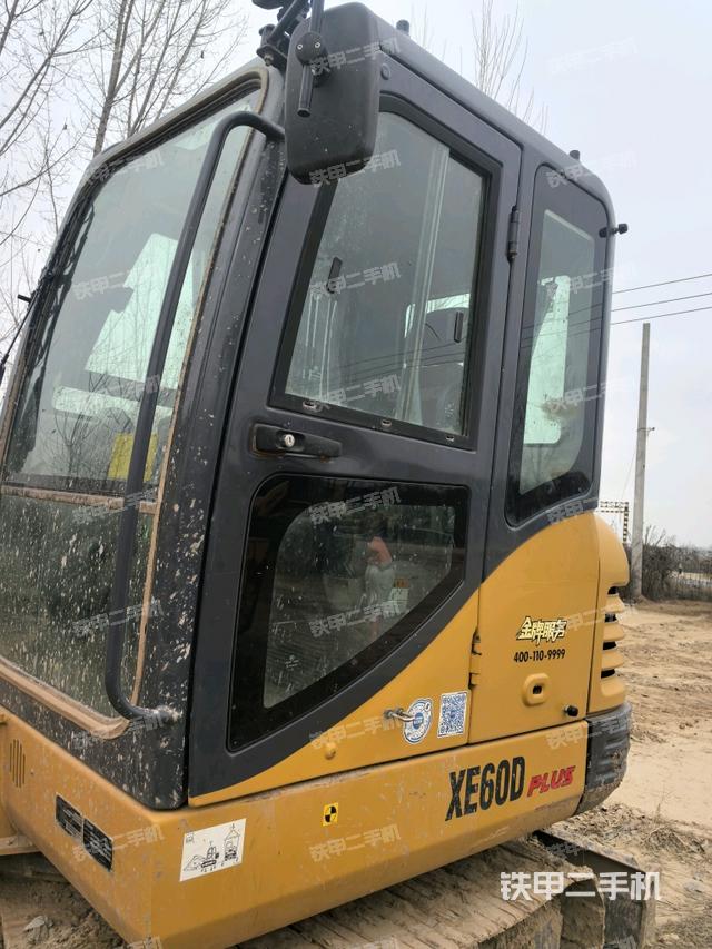  驾驶室正侧（驾驶室部分）