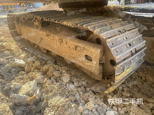 单侧履带整体（整机外观）