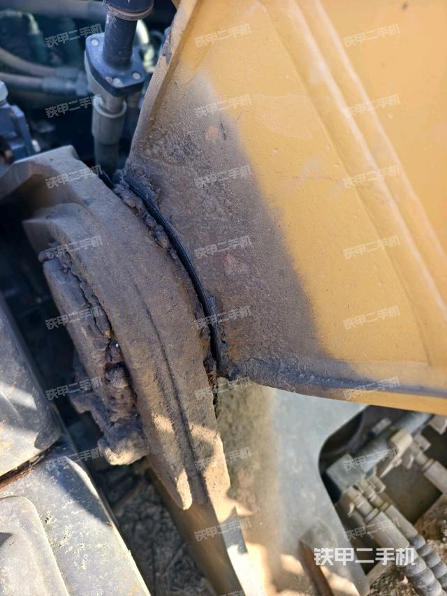 大臂根部 斜视（工作和回转装置）