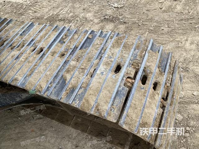 单侧履带整体（整机外观）