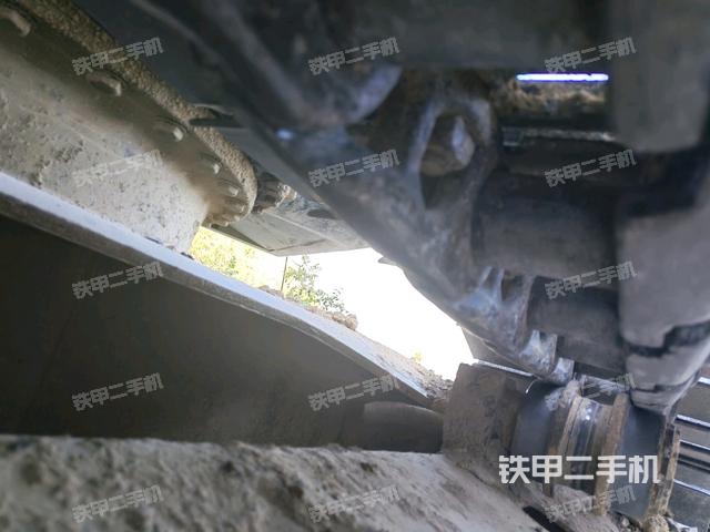 右侧行走马达盖板（行走机构）