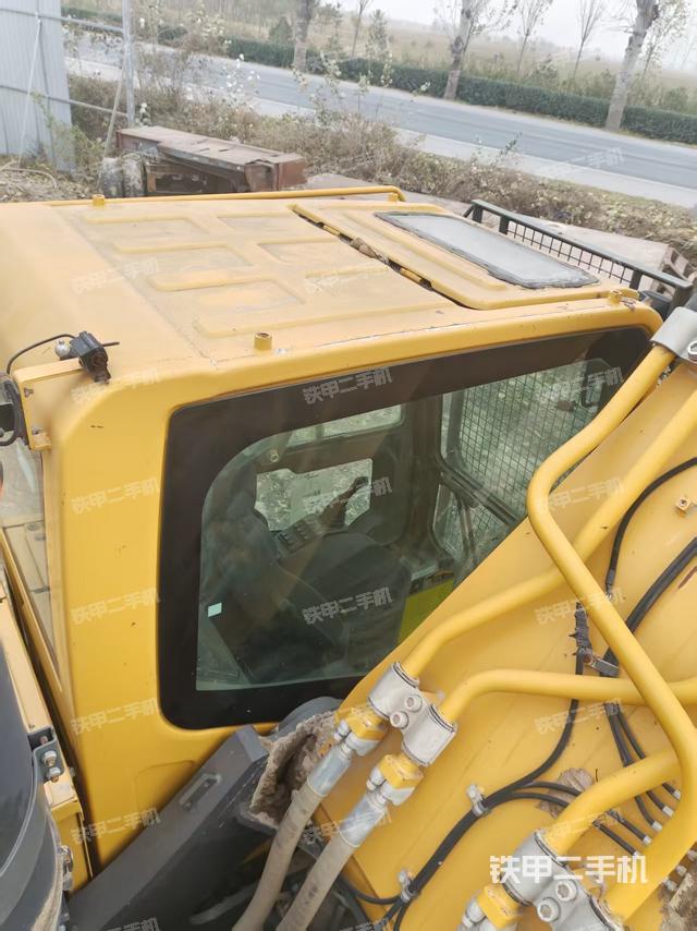 驾驶室顶部俯视（上车部件）