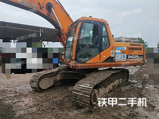 斗山DH225LC-9挖掘机