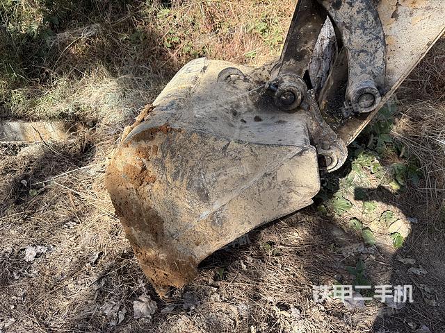 駕駛室整體（整機外觀）