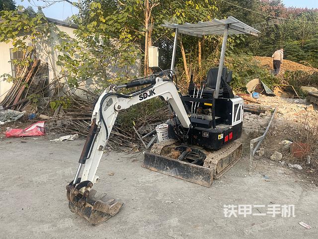 單側(cè)履帶整體（整機外觀）