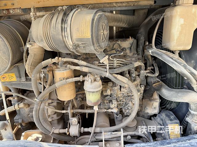 回轉(zhuǎn)馬達和主控閥（整機外觀）