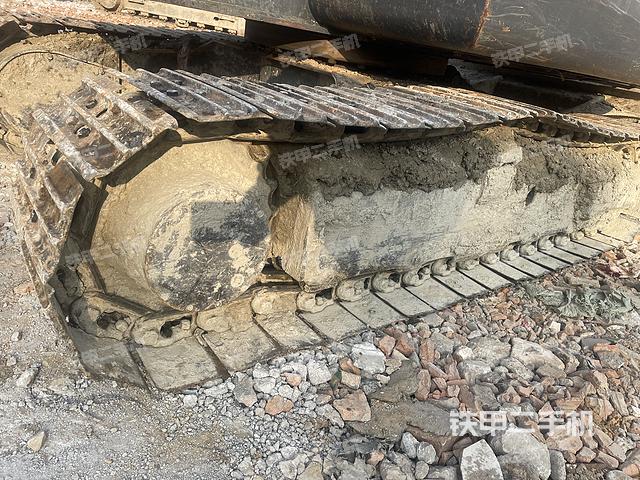 回转马达和主控阀（整机外观）