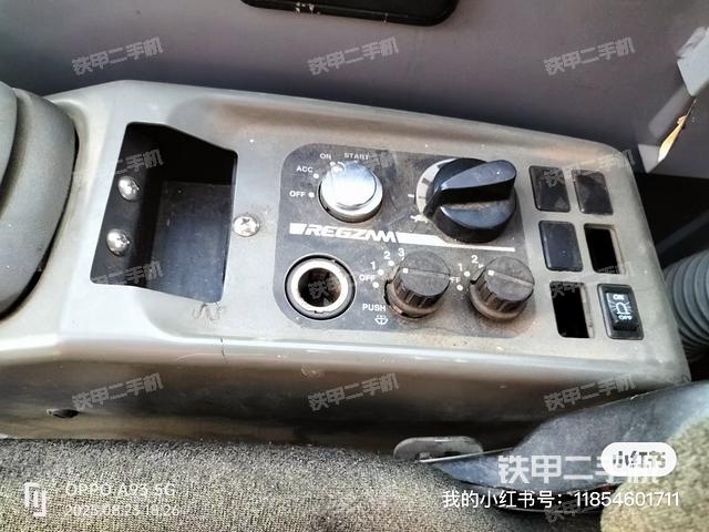 驾驶室顶部（整机外观）