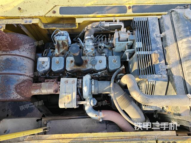 气门室盖螺丝特写（上车部件）