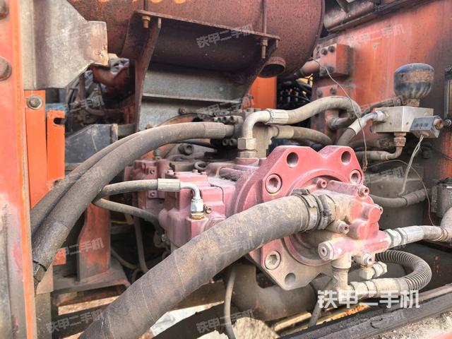 液壓泵斜45?右（大件艙室）