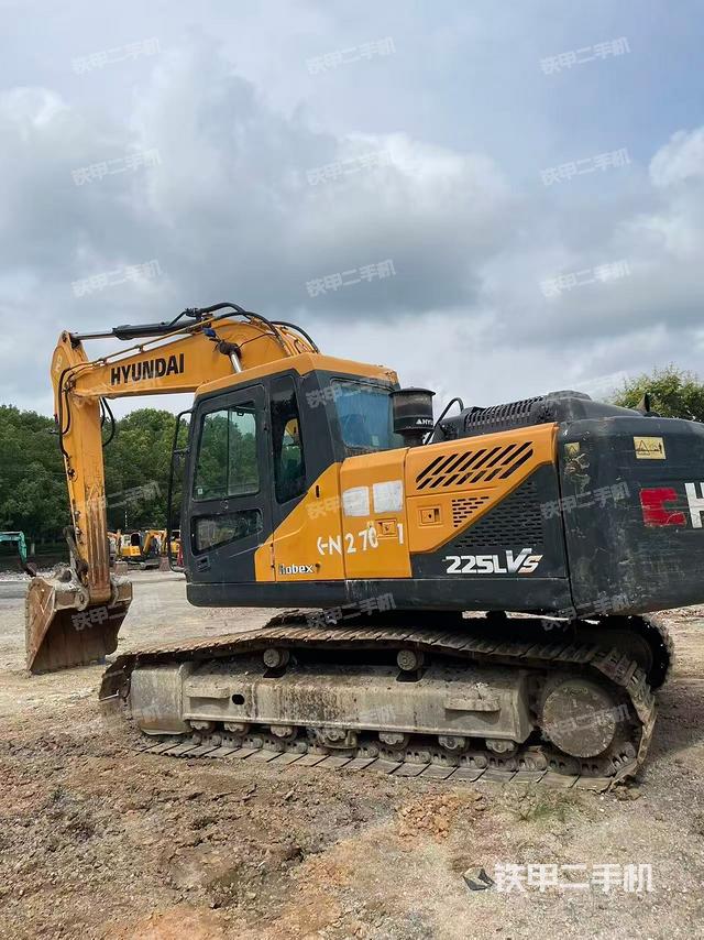 发动机整体俯视（整机外观）