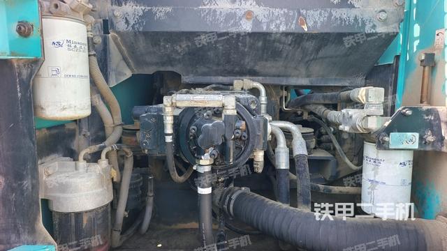 液压泵室（大件舱室）