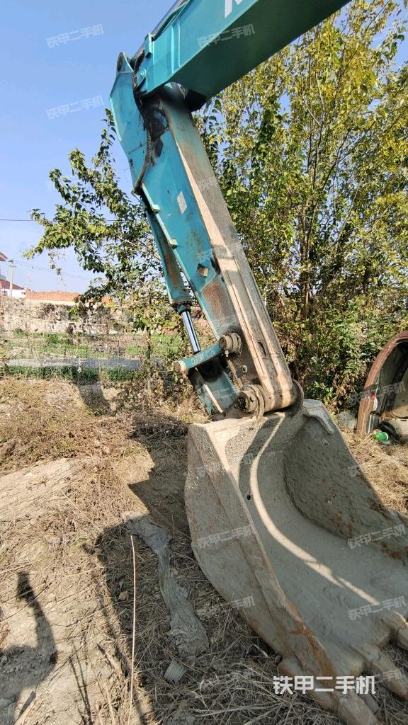 小臂整体左后（工作和回转装置）