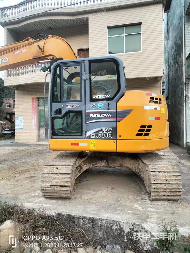 驾驶室整体（整机外观）