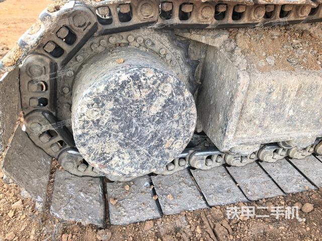 左驅(qū)動(dòng)輪（行走機(jī)構(gòu)）