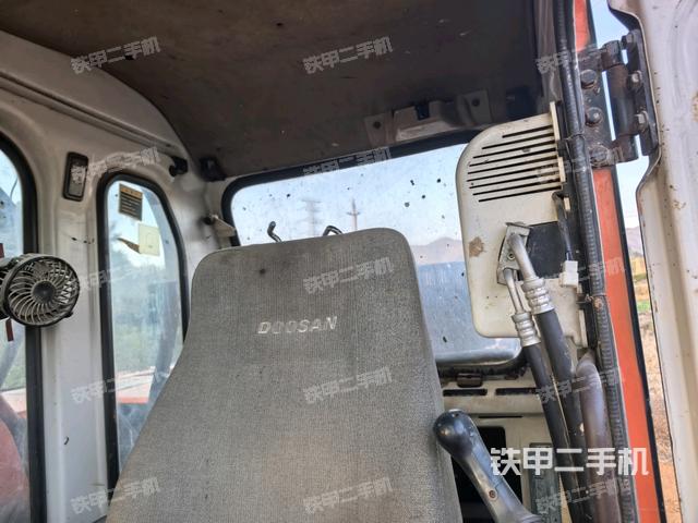 座椅后部（駕駛室部分）