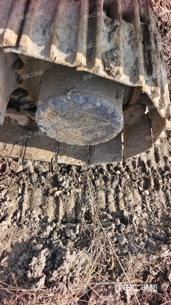 右驱动轮（行走机构）