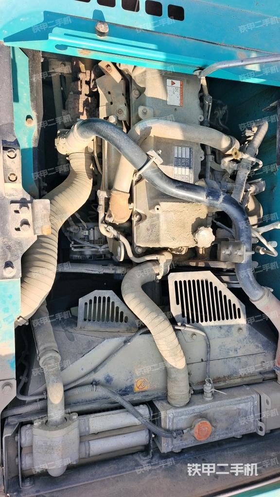 发动机室（上车部件）