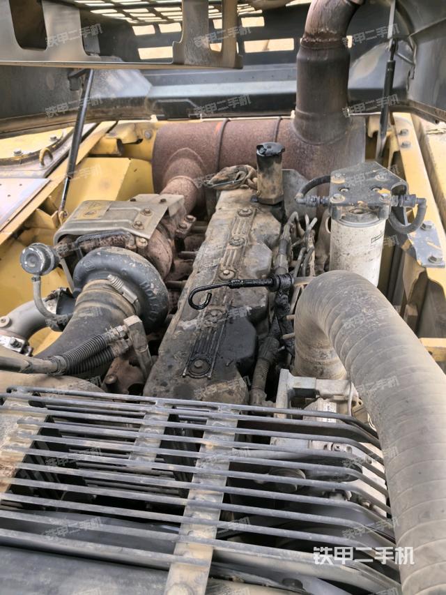 发动机室（上车部件）