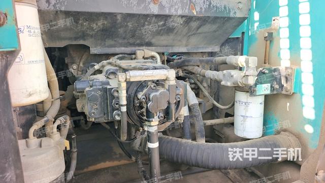 液压泵斜45 左（大件舱室）