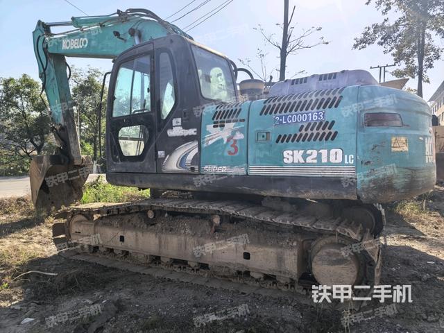 神钢SK210LC-8挖掘机