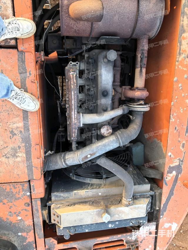 駕駛室頂部俯視（上車部件）