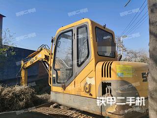 山东临工LG665挖掘机实拍图片