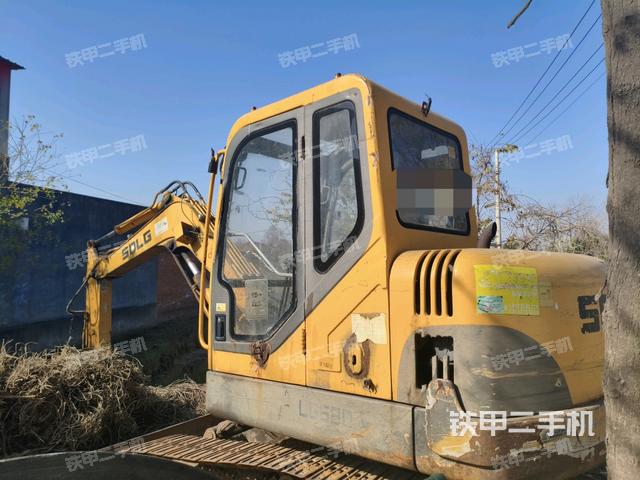 山东临工LG665挖掘机